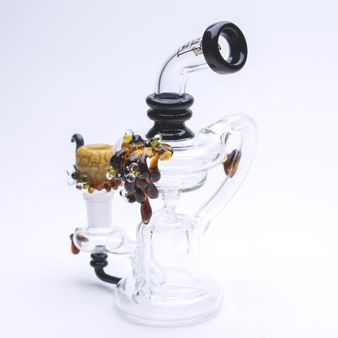 Lomo's Smoke Shop